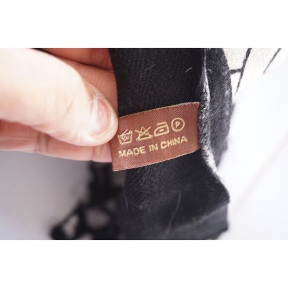 DANA XU 100% Merino Wool Shawl Wrap – Large Winter Pashmina Scarf Poncho - Picture 5 of 8